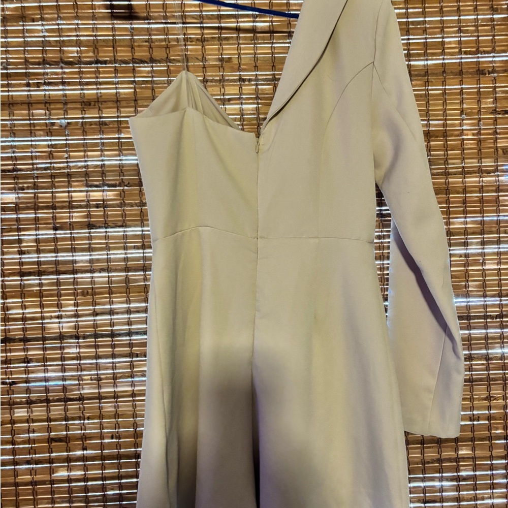 DO+BE Cream One-Shoulder romper - Picture 2 of 3